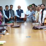 एसटी/एससी में क्रीमी लेयर के मुद्दे पर सांसदों के एक प्रतिनिधिमंडल ने पीएम मोदी से की मुलाकात, फैसले पर जताई असहमति